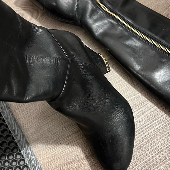 SOLD Michael kors boots - Picture 6 of 7